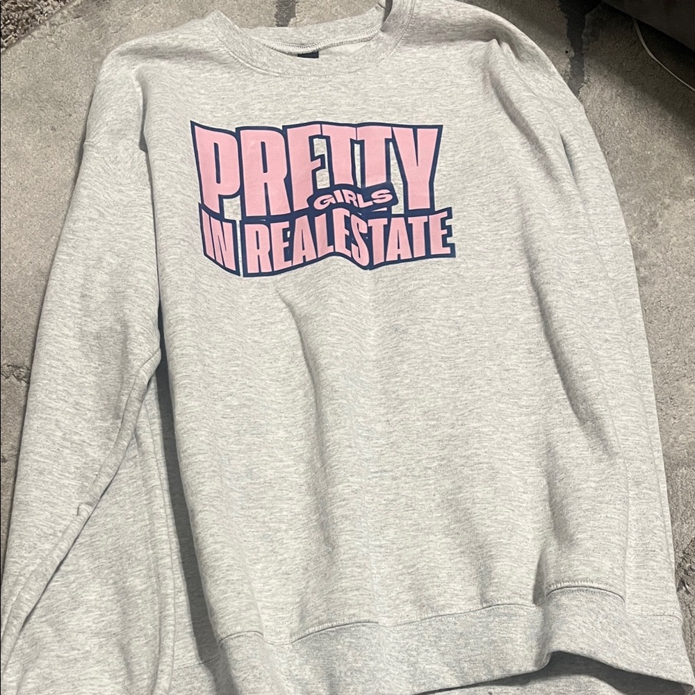Gildan Heavy Blend Gray Sweatshirt